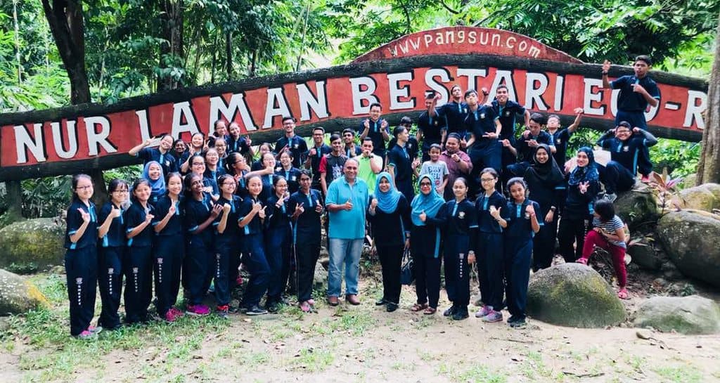 Group picture during prefect camp